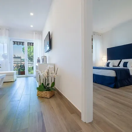 Solymar Apartments Sorrento Exterior photo