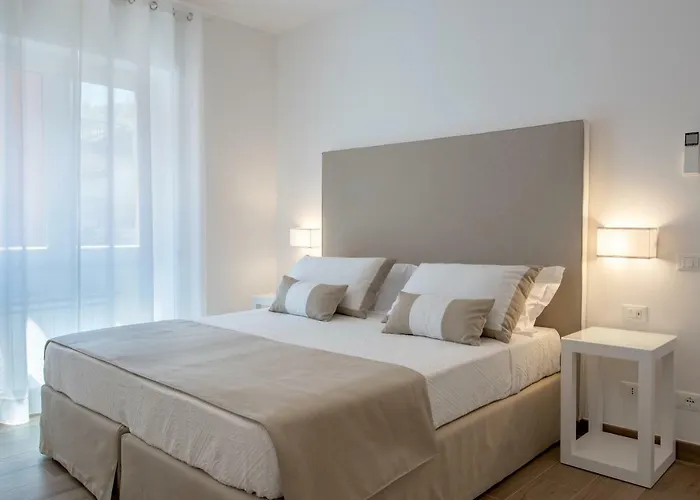 Solymar Apartments